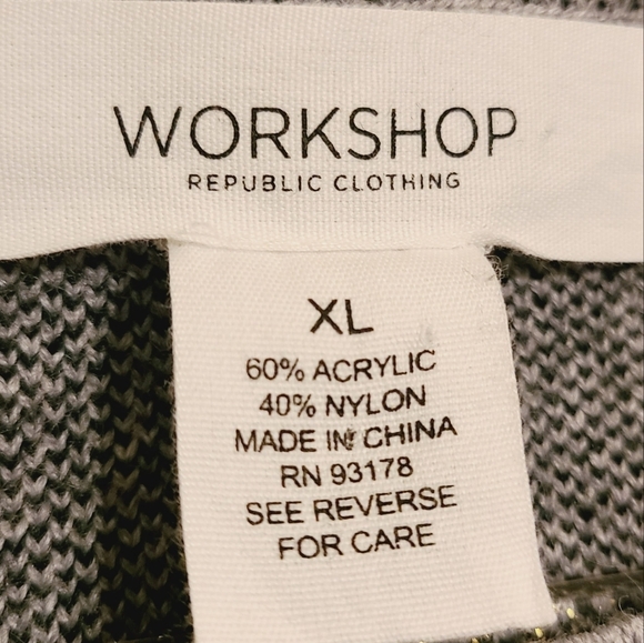 Workshop | Women's Gray and Black Polka Dot Crewneck Sweater (Size XL) - Picture 2 of 10